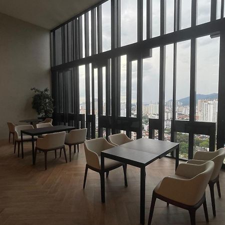 Beacon 2Br Infinity Pool - By Bnb4U จอร์จทาวน์ ภายนอก รูปภาพ