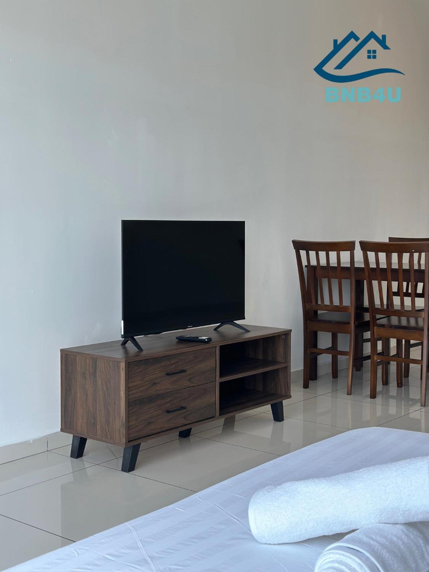 Beacon 2Br Infinity Pool - By Bnb4U จอร์จทาวน์ ภายนอก รูปภาพ